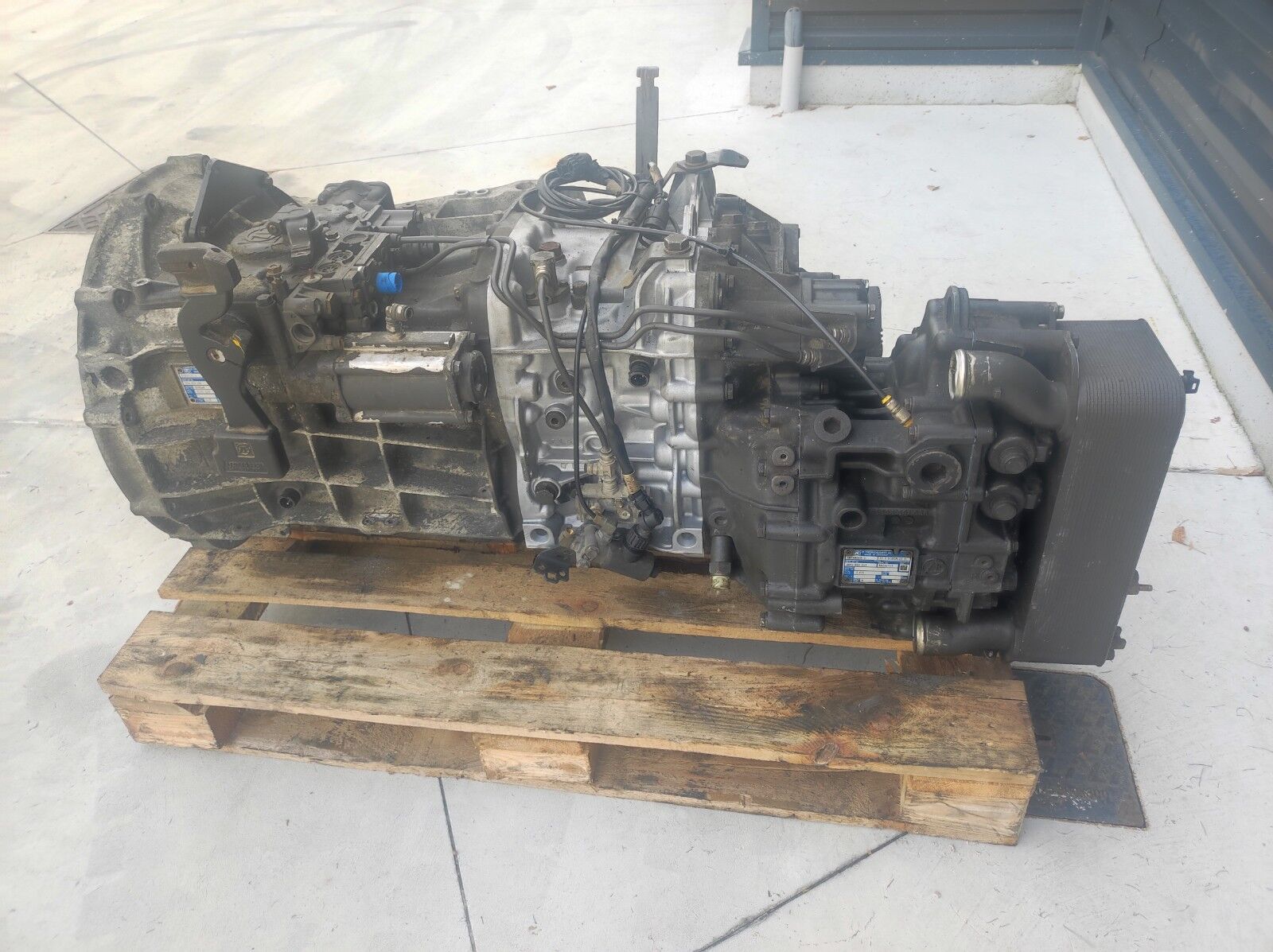 DAF 12AS 1931 2141 2540 2541 TD gearbox DAF XF95 XF105 CF85 CF75 truck tractor