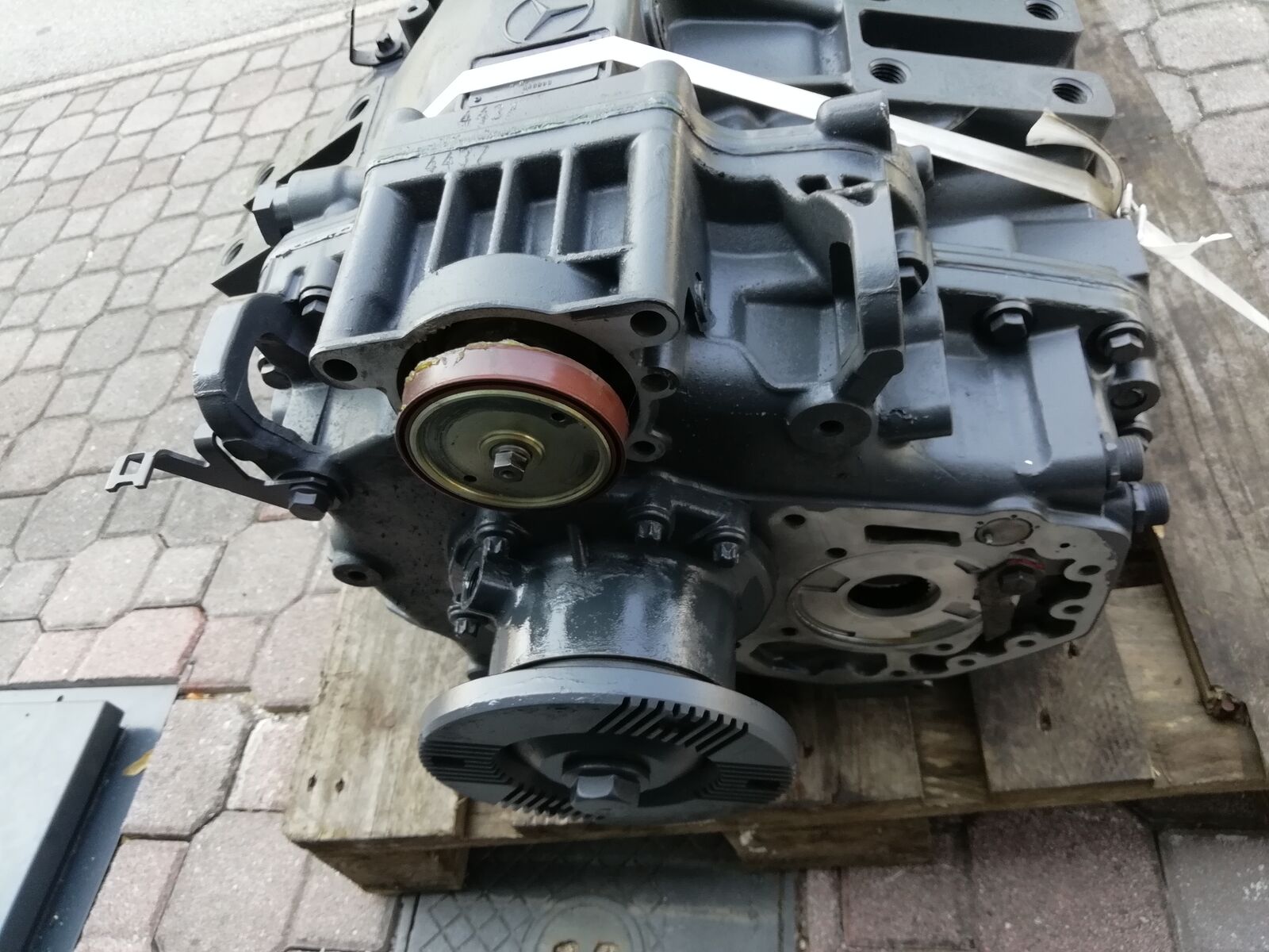 MERCEDES-BENZ G210-16 gearbox MERCEDES-BENZ ACTROS AXOR AROCS ANTOS truck tractor